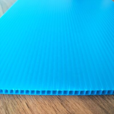 ইউভি স্থিতিশীল অগ্নি প্রতিরোধী অ্যান্টি স্ট্যাটিক প্লাস্টিকের খালি শীট এবং পিপি কর্গ্রেটেড টুইন প্লাস্টিকের শীট